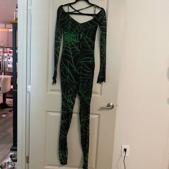 ZARA HALLOWEEN LIMITED EDITION JUMPSUIT - Picture 4 of 7